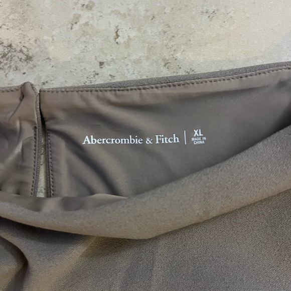 Abercrombie & Fitch Elegant Sand Ruched Dress NWT Size XL - Picture 4 of 11